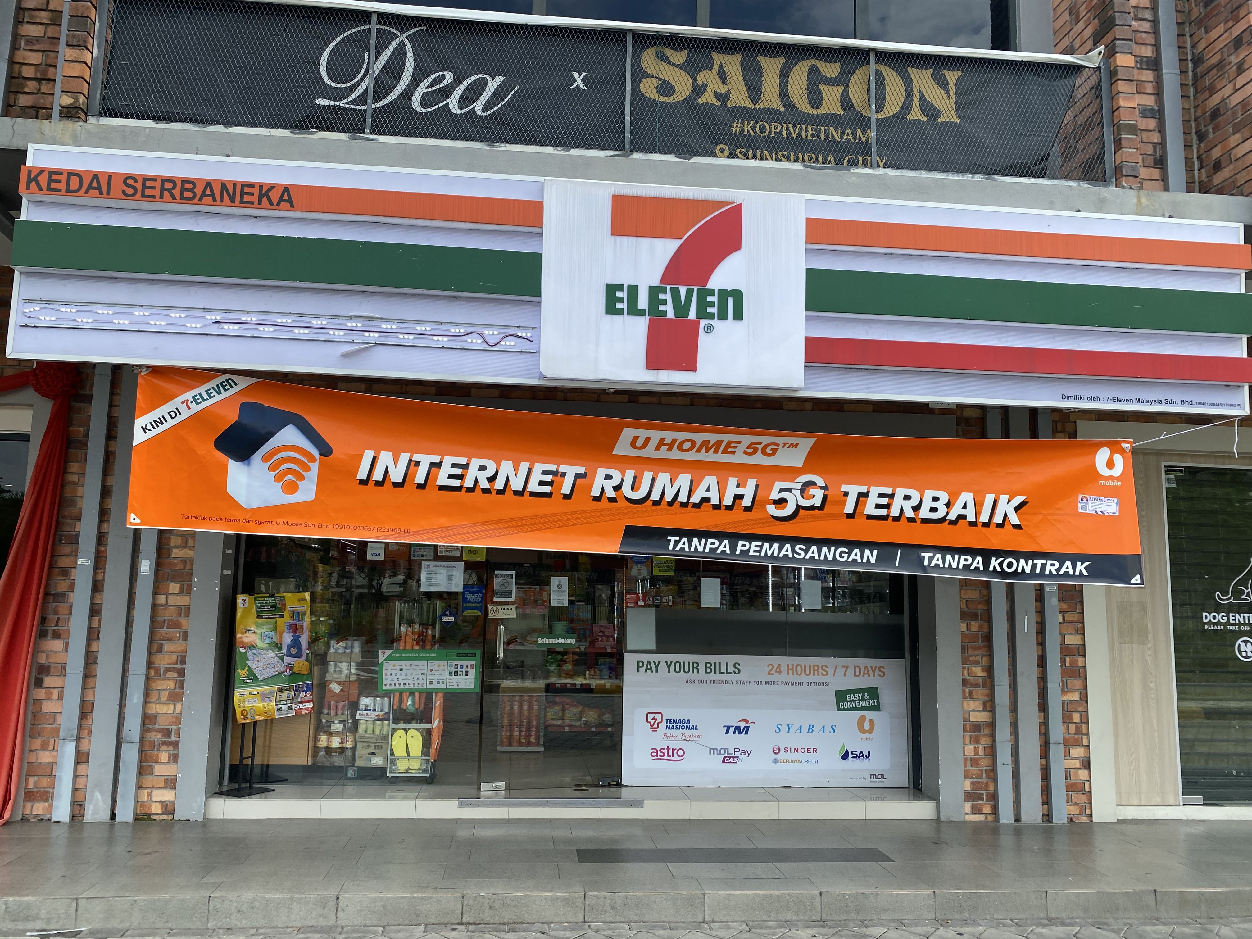 7-Eleven