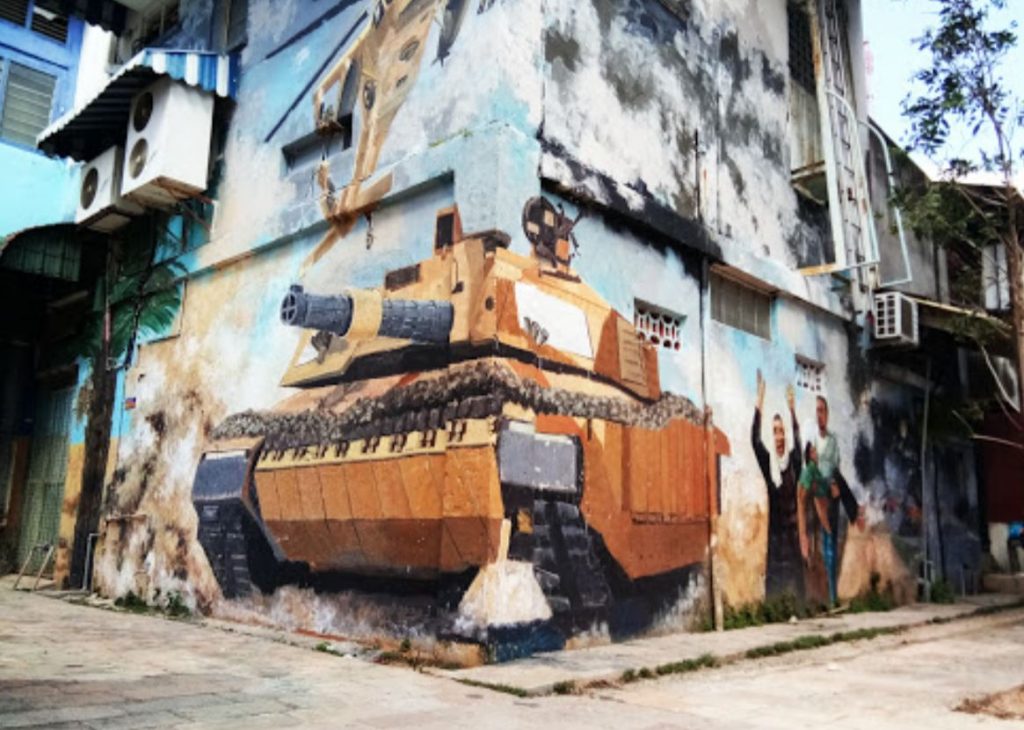 Kota Bharu street art tank