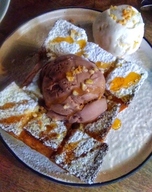 chocolate shibuya waffle dessert