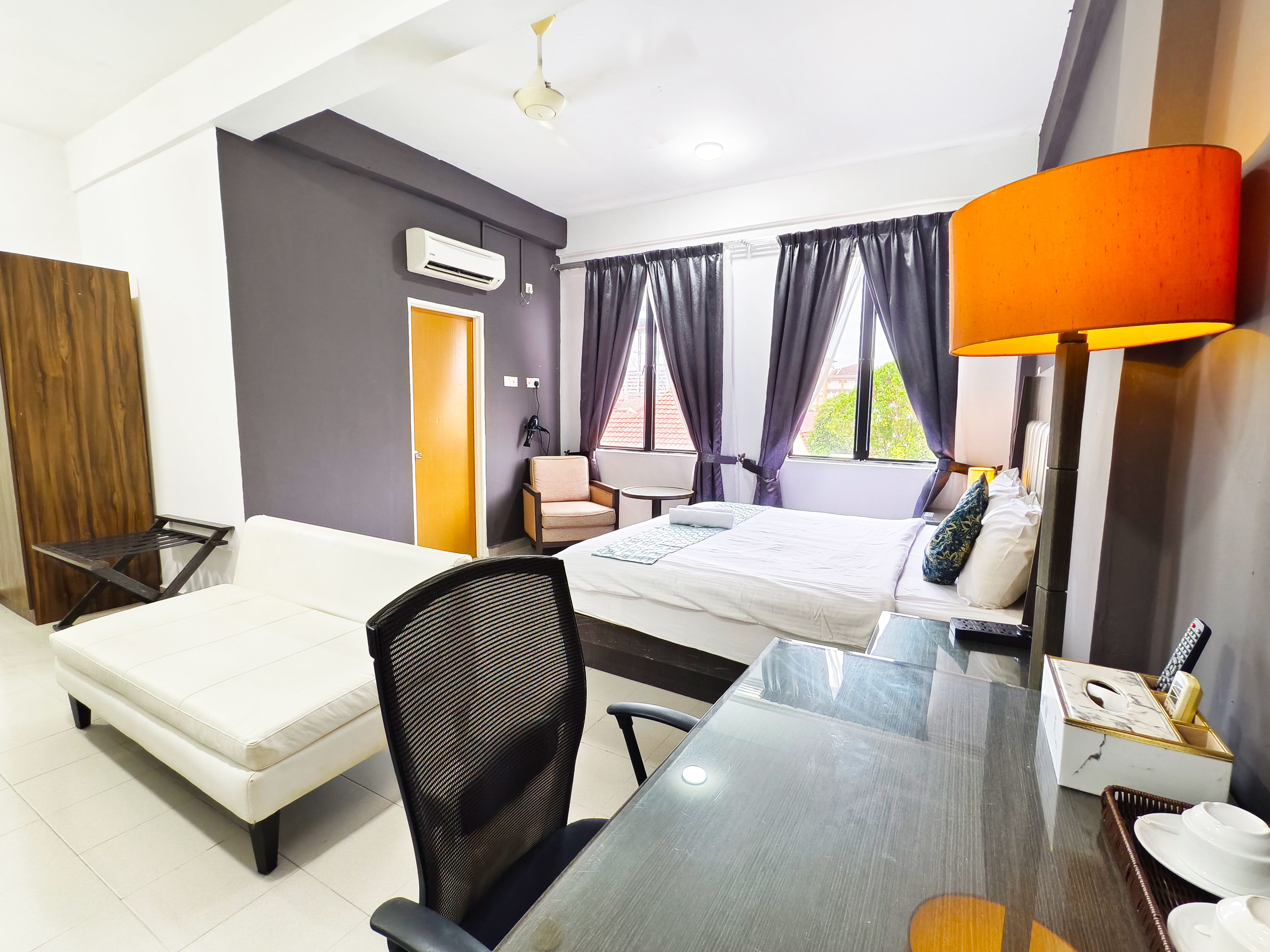 Executive Suite